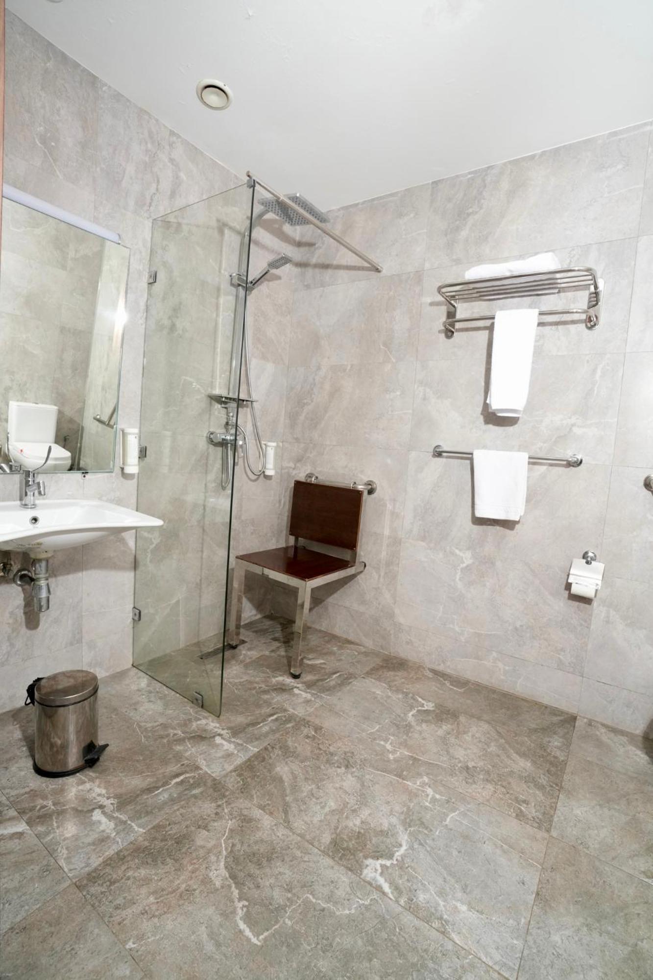 Nj Hotel Ραμπάτ Εξωτερικό φωτογραφία